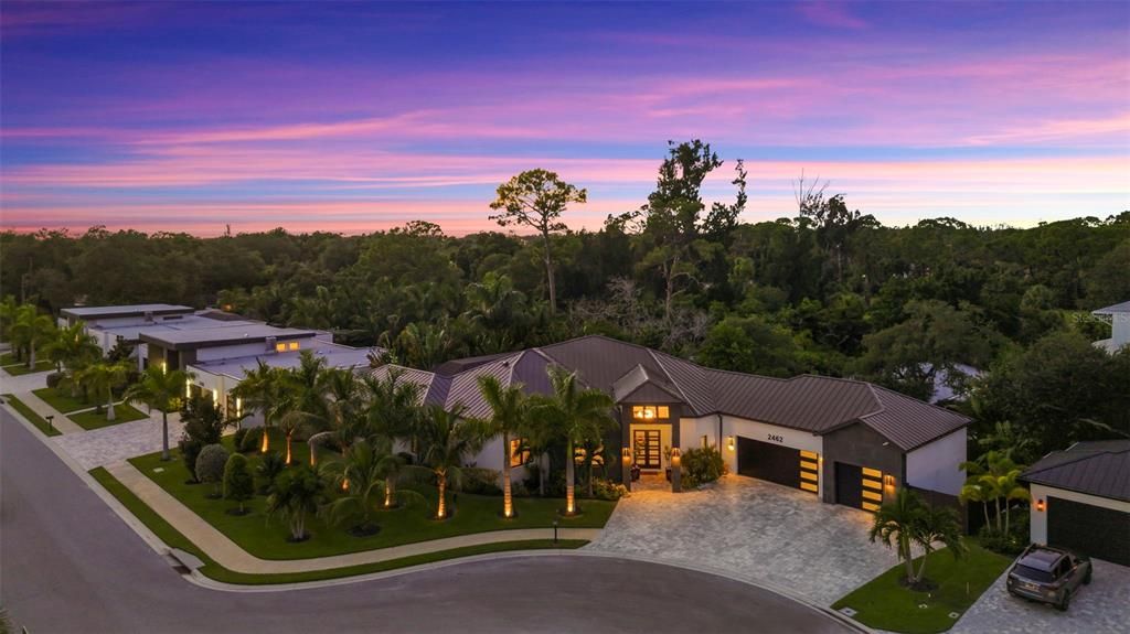 For Sale: $2,385,000 (4 beds, 3 baths, 3130 Square Feet)