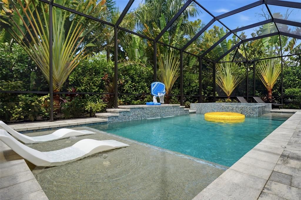 For Sale: $2,385,000 (4 beds, 3 baths, 3130 Square Feet)
