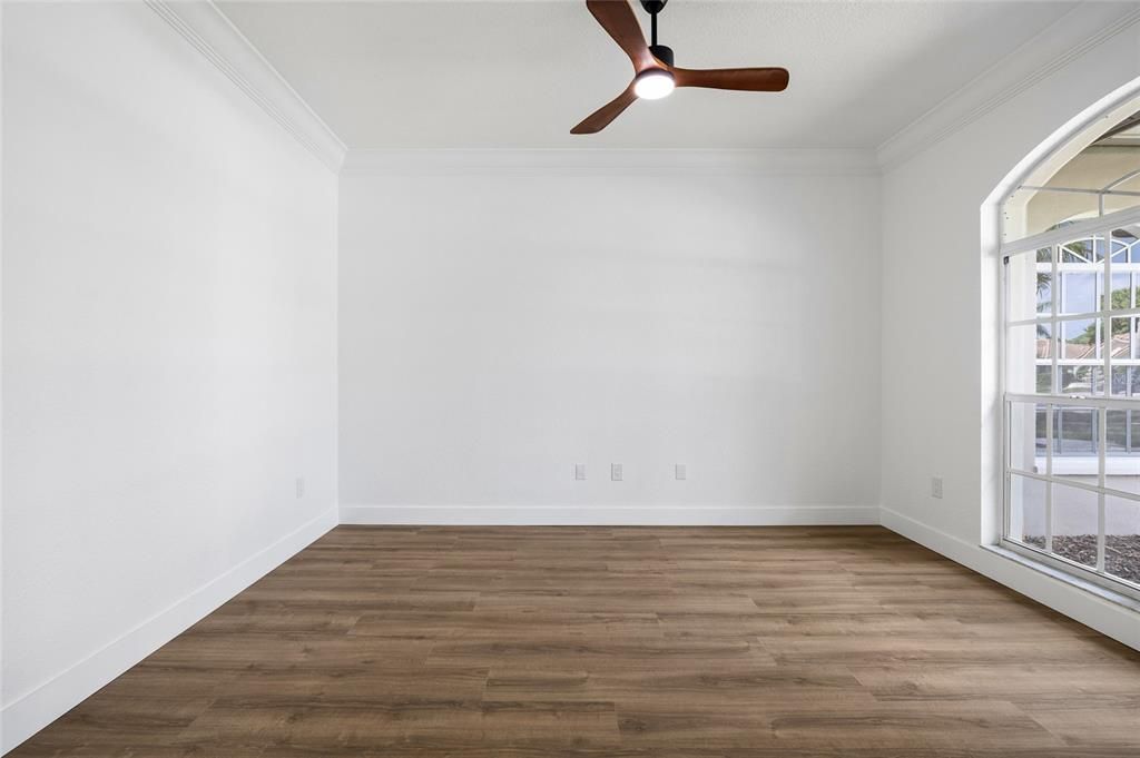 Active With Contract: $1,150,000 (4 beds, 3 baths, 3652 Square Feet)