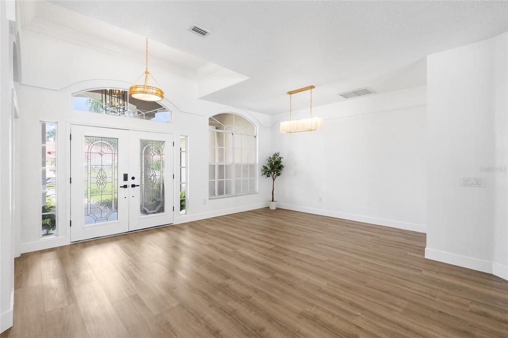 Active With Contract: $1,150,000 (4 beds, 3 baths, 3652 Square Feet)