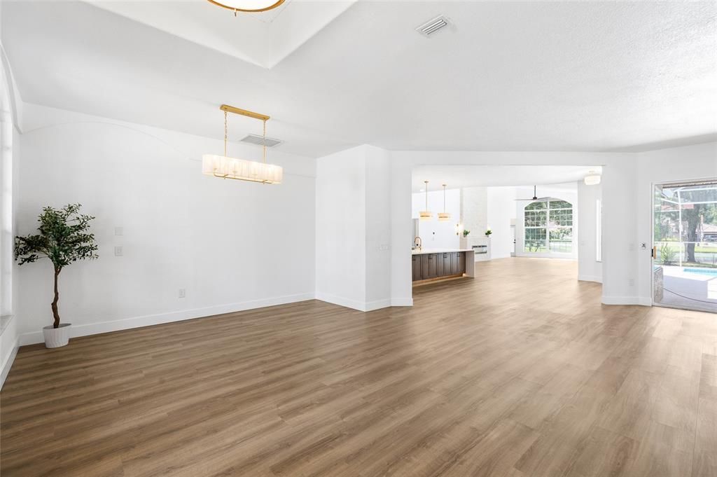 Active With Contract: $1,150,000 (4 beds, 3 baths, 3652 Square Feet)
