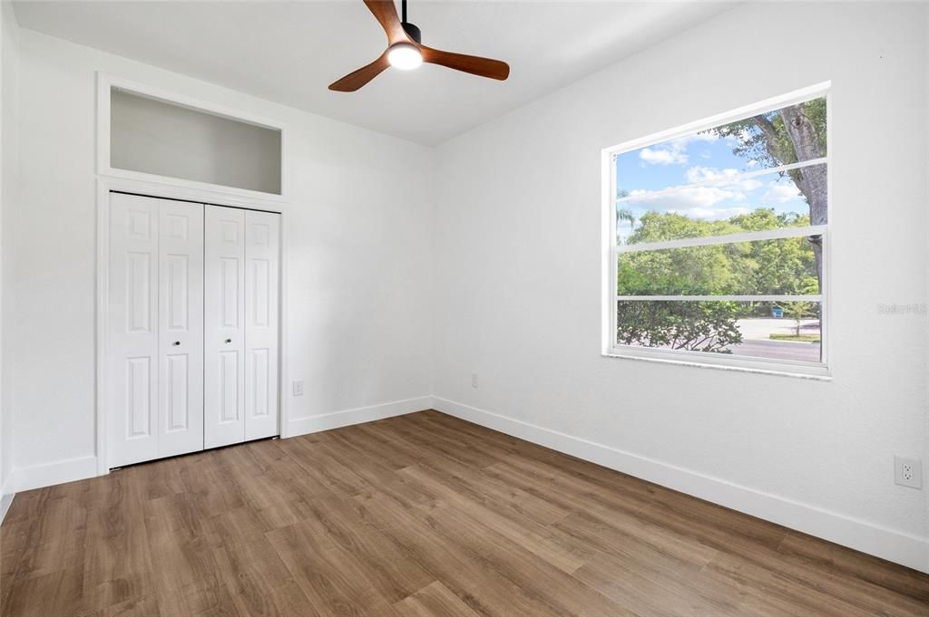Active With Contract: $1,150,000 (4 beds, 3 baths, 3652 Square Feet)