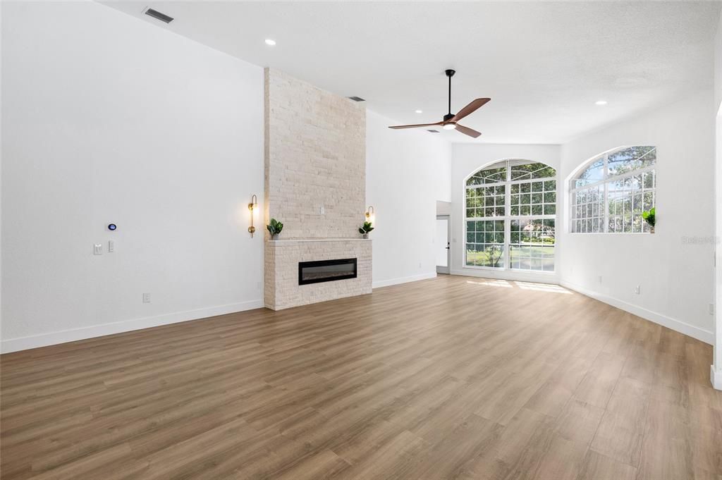Active With Contract: $1,150,000 (4 beds, 3 baths, 3652 Square Feet)