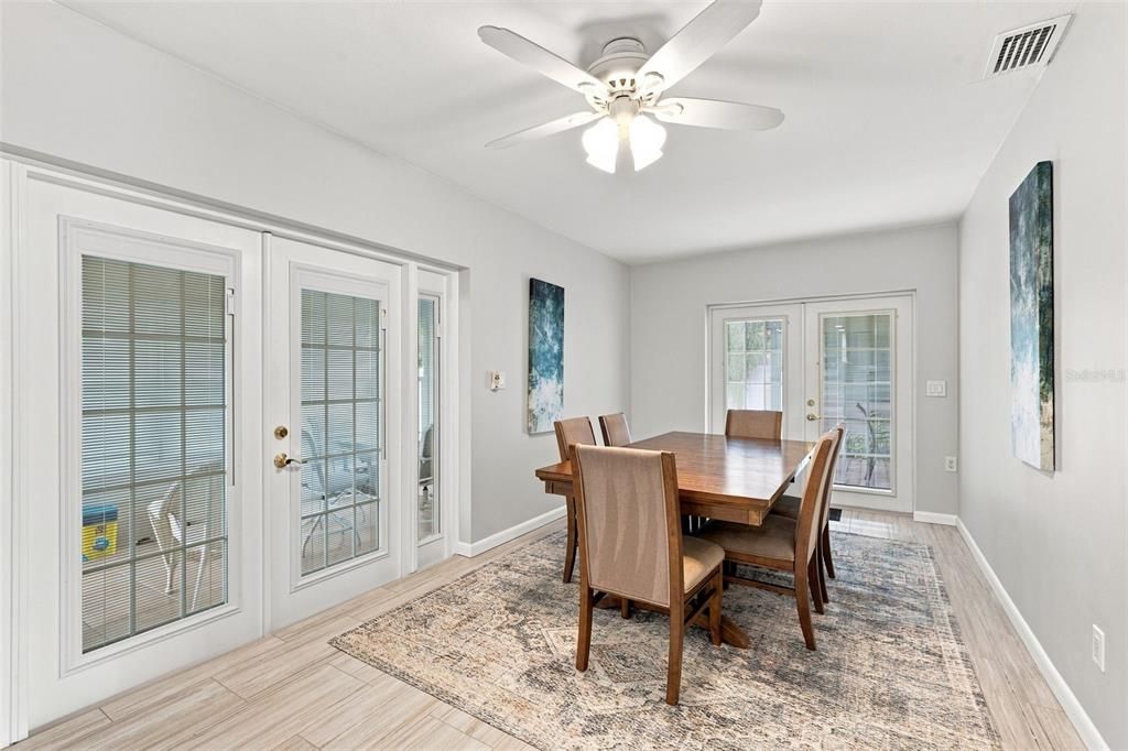 For Sale: $579,500 (2 beds, 2 baths, 1346 Square Feet)