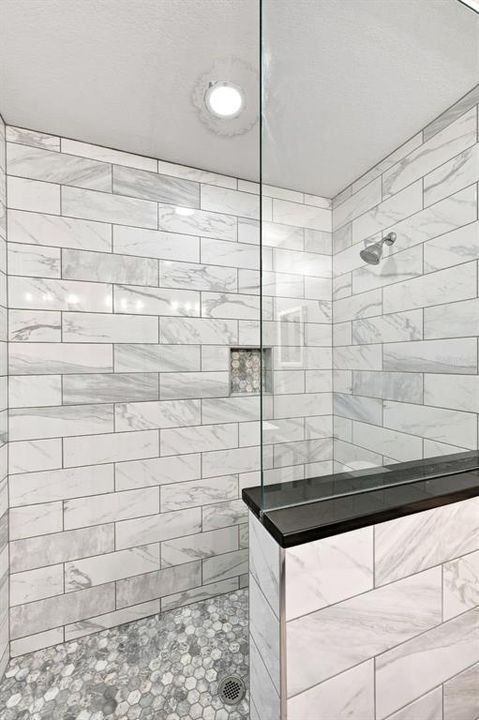 For Sale: $579,500 (2 beds, 2 baths, 1346 Square Feet)
