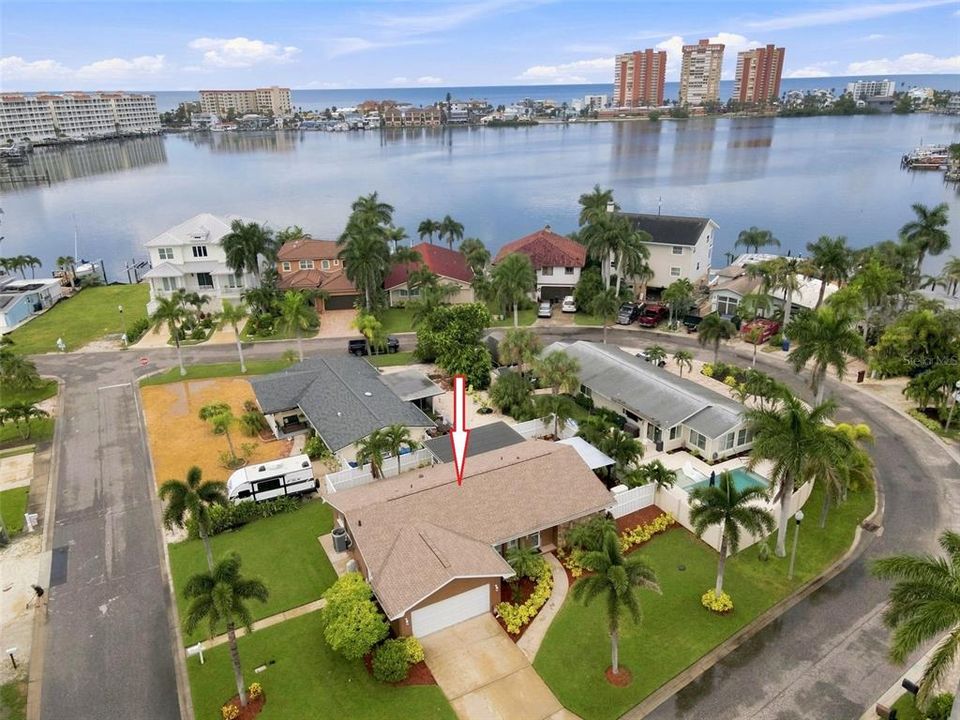 For Sale: $579,500 (2 beds, 2 baths, 1346 Square Feet)