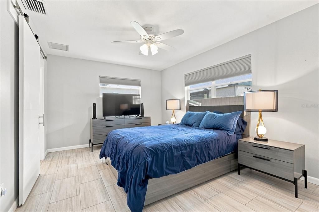 For Sale: $579,500 (2 beds, 2 baths, 1346 Square Feet)