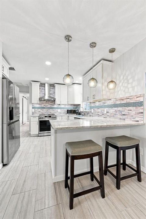 For Sale: $579,500 (2 beds, 2 baths, 1346 Square Feet)