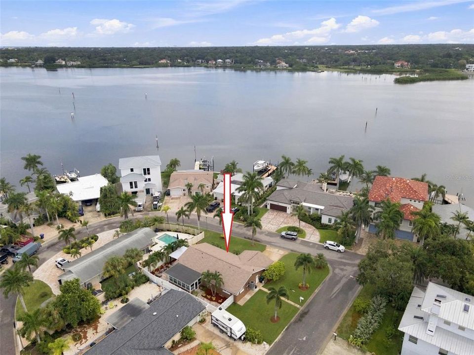 For Sale: $579,500 (2 beds, 2 baths, 1346 Square Feet)