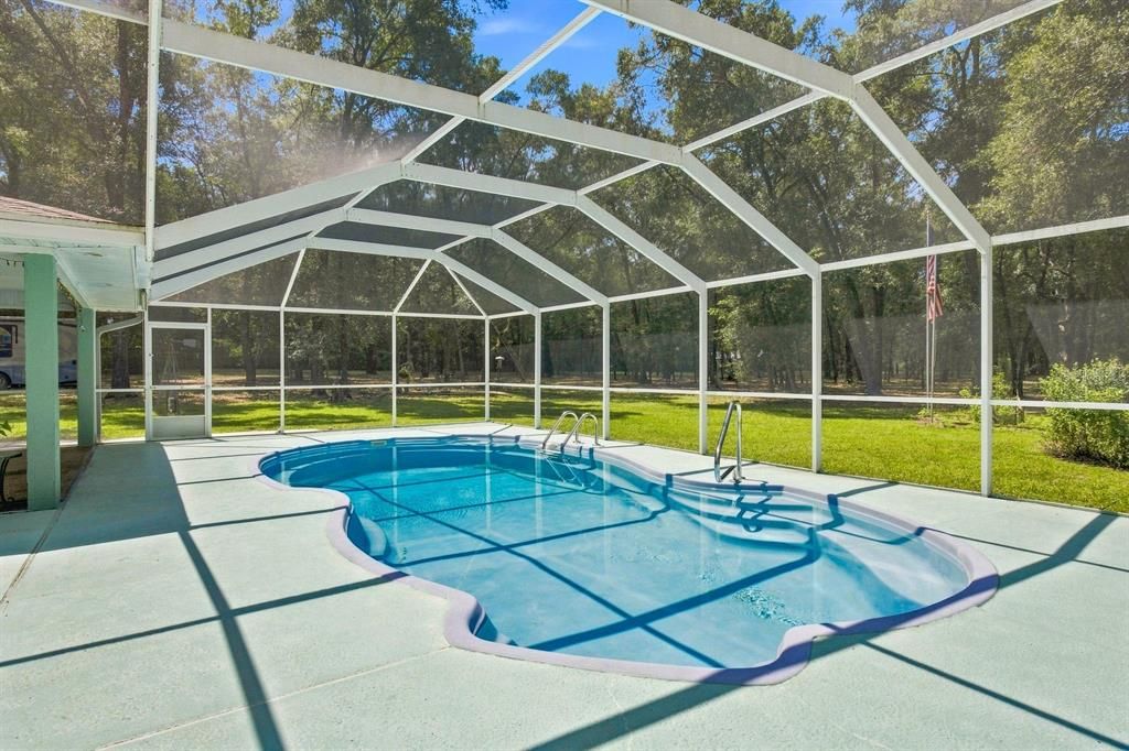На продажу: $469,900 (3 спален, 2 ванн, 1800 Квадратных фут)