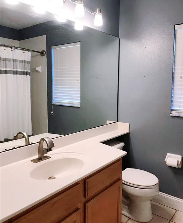 For Rent: $2,500 (3 beds, 2 baths, 1570 Square Feet)