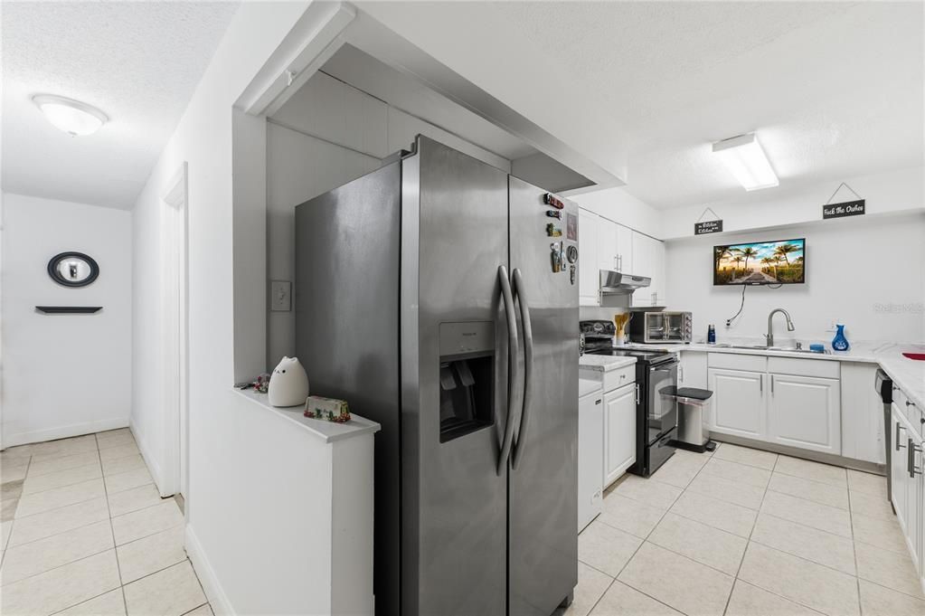 На продажу: $299,900 (3 спален, 2 ванн, 1277 Квадратных фут)