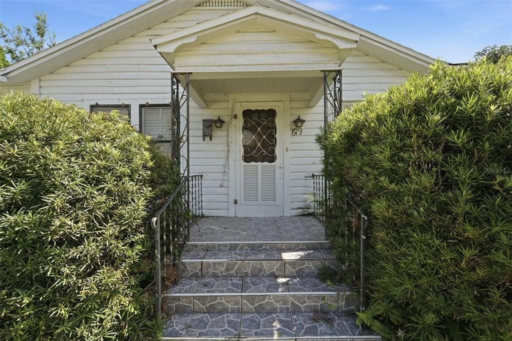 For Sale: $114,900 (3 beds, 1 baths, 960 Square Feet)