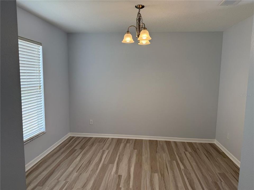 For Rent: $2,275 (3 beds, 2 baths, 1462 Square Feet)