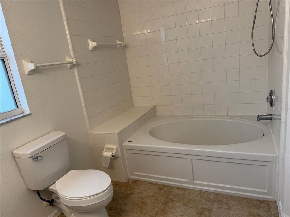 For Rent: $2,275 (3 beds, 2 baths, 1462 Square Feet)
