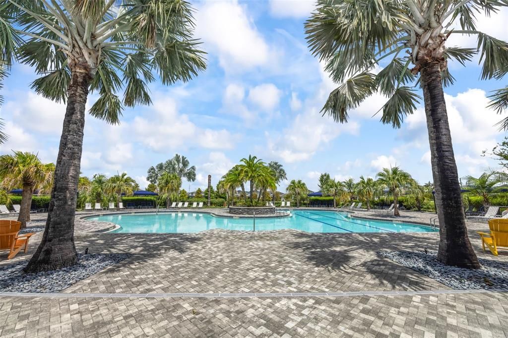 For Sale: $529,999 (4 beds, 3 baths, 2417 Square Feet)