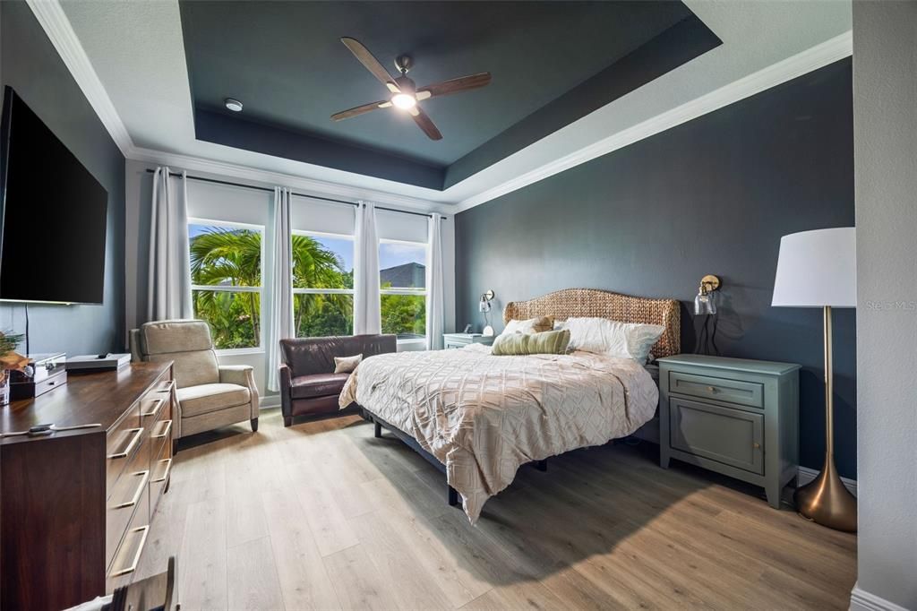 For Sale: $529,999 (4 beds, 3 baths, 2417 Square Feet)
