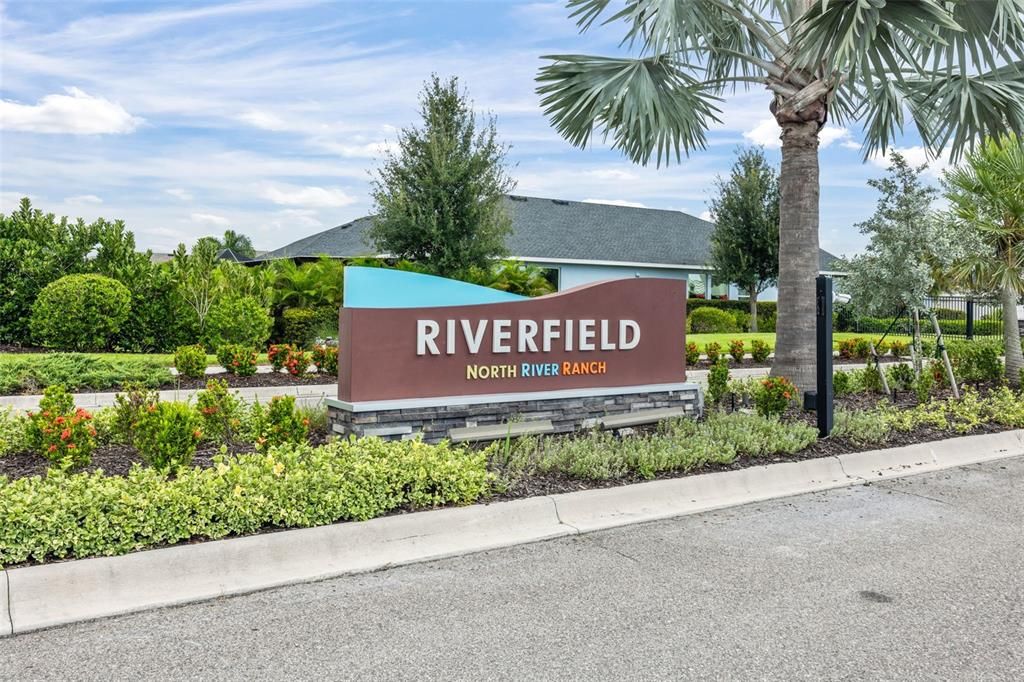 For Sale: $529,999 (4 beds, 3 baths, 2417 Square Feet)