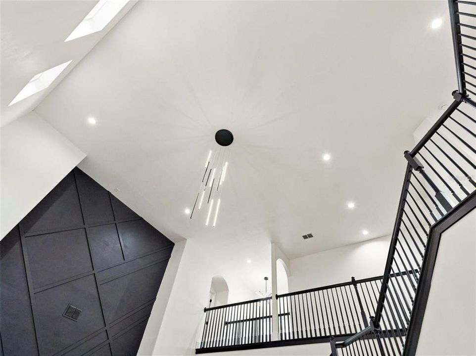 For Sale: $775,000 (6 beds, 3 baths, 3825 Square Feet)