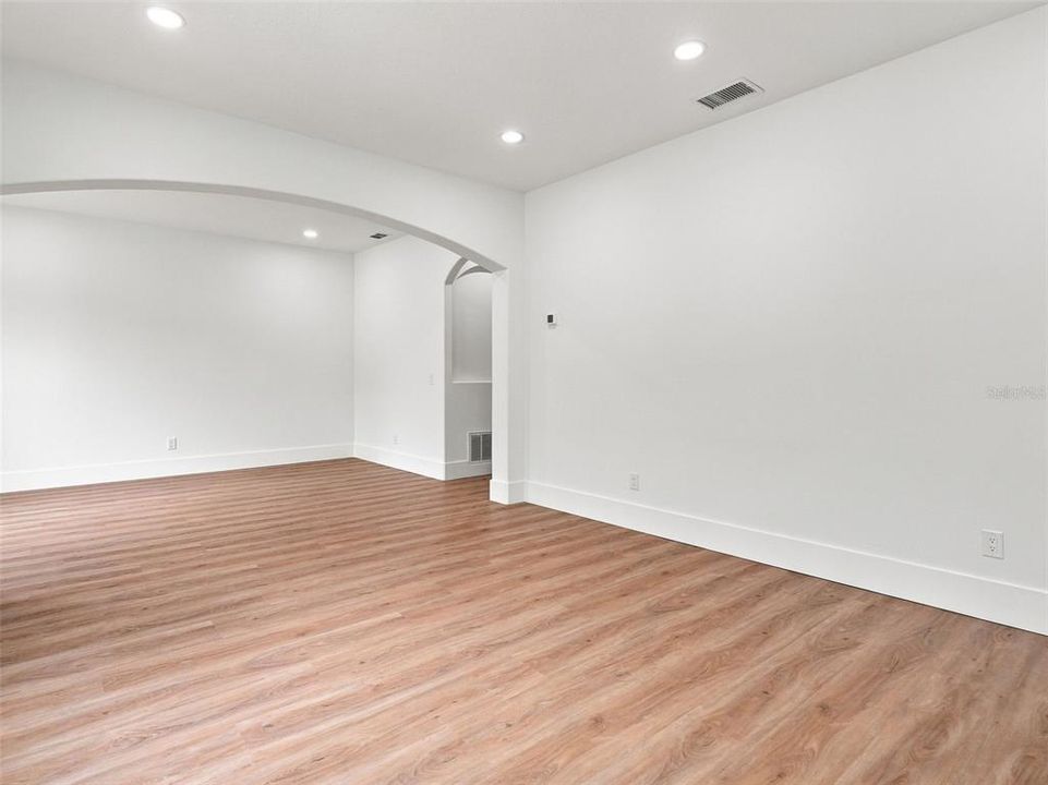 For Sale: $775,000 (6 beds, 3 baths, 3825 Square Feet)