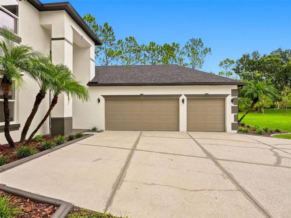 For Sale: $775,000 (6 beds, 3 baths, 3825 Square Feet)