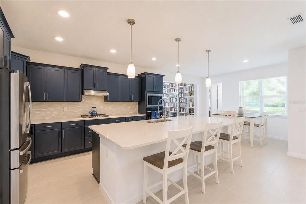 For Sale: $569,000 (5 beds, 4 baths, 3191 Square Feet)