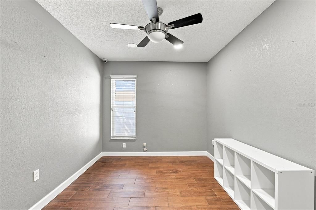 For Sale: $355,000 (3 beds, 2 baths, 1989 Square Feet)