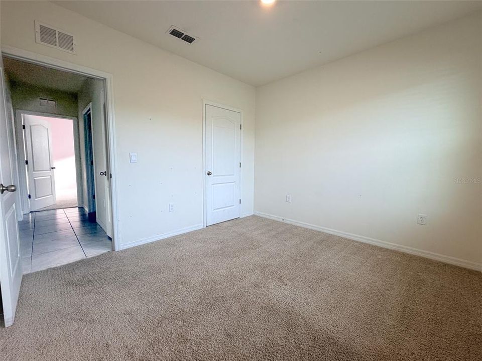 For Rent: $1,900 (3 beds, 2 baths, 1690 Square Feet)