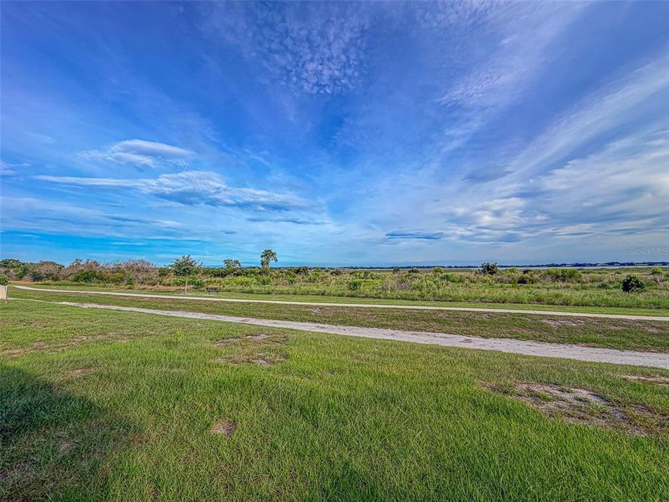 For Rent: $1,900 (3 beds, 2 baths, 1690 Square Feet)
