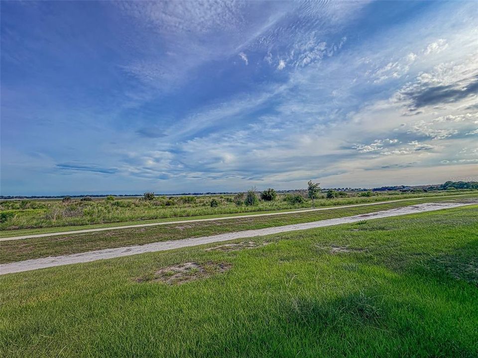 For Rent: $1,900 (3 beds, 2 baths, 1690 Square Feet)