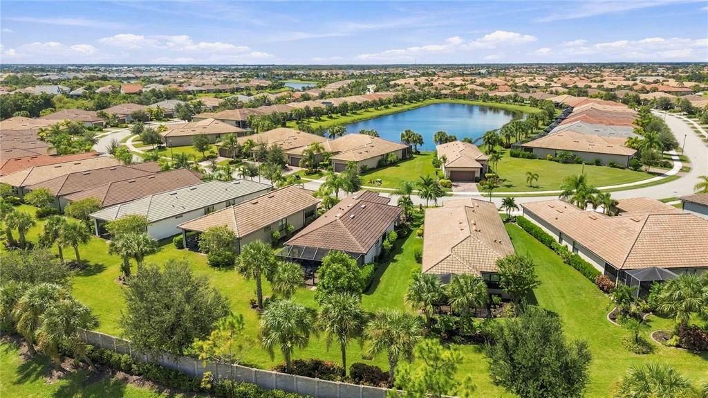 Active With Contract: $389,000 (2 beds, 2 baths, 1436 Square Feet)