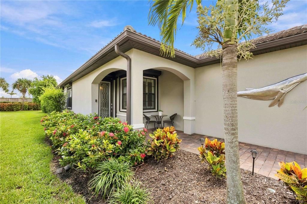 Active With Contract: $389,000 (2 beds, 2 baths, 1436 Square Feet)