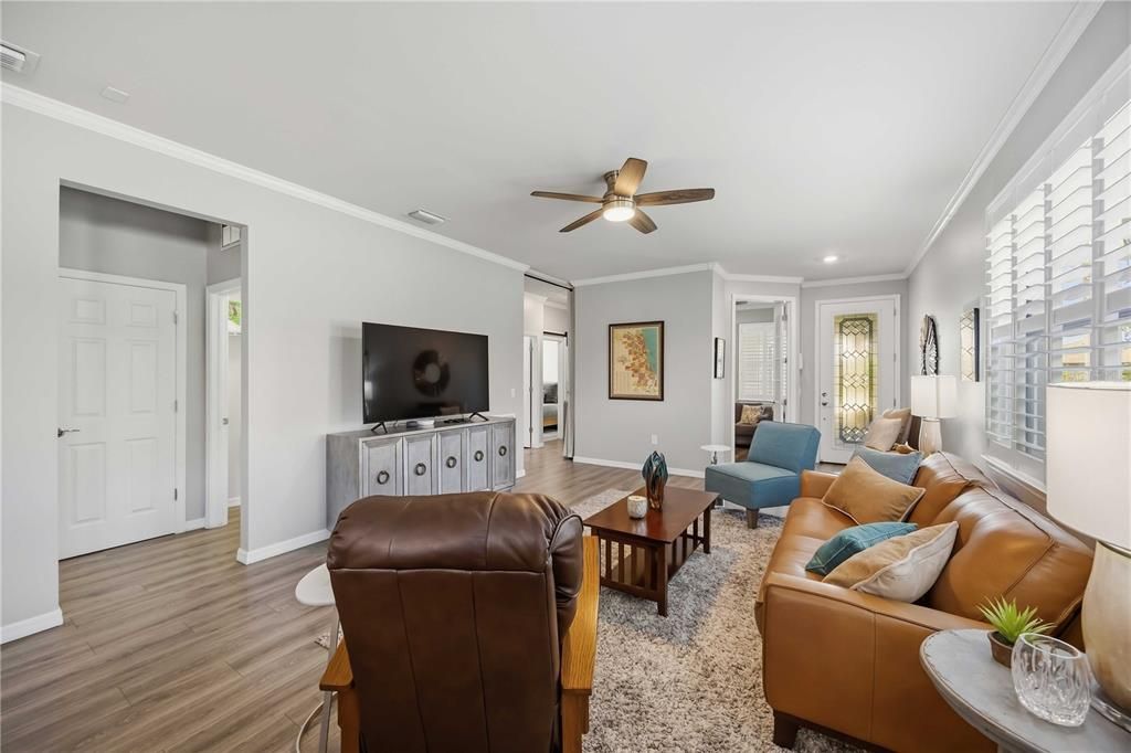 Active With Contract: $389,000 (2 beds, 2 baths, 1436 Square Feet)