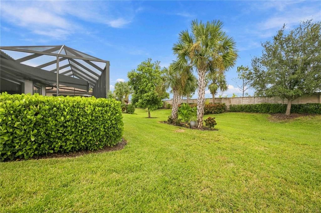 Active With Contract: $389,000 (2 beds, 2 baths, 1436 Square Feet)