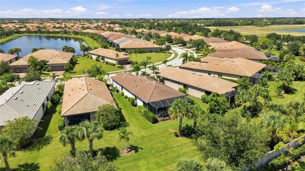 Active With Contract: $389,000 (2 beds, 2 baths, 1436 Square Feet)