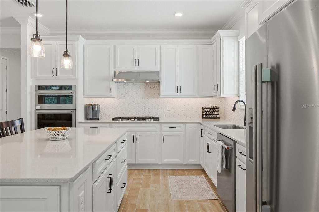 На продажу: $459,900 (3 спален, 2 ванн, 1670 Квадратных фут)