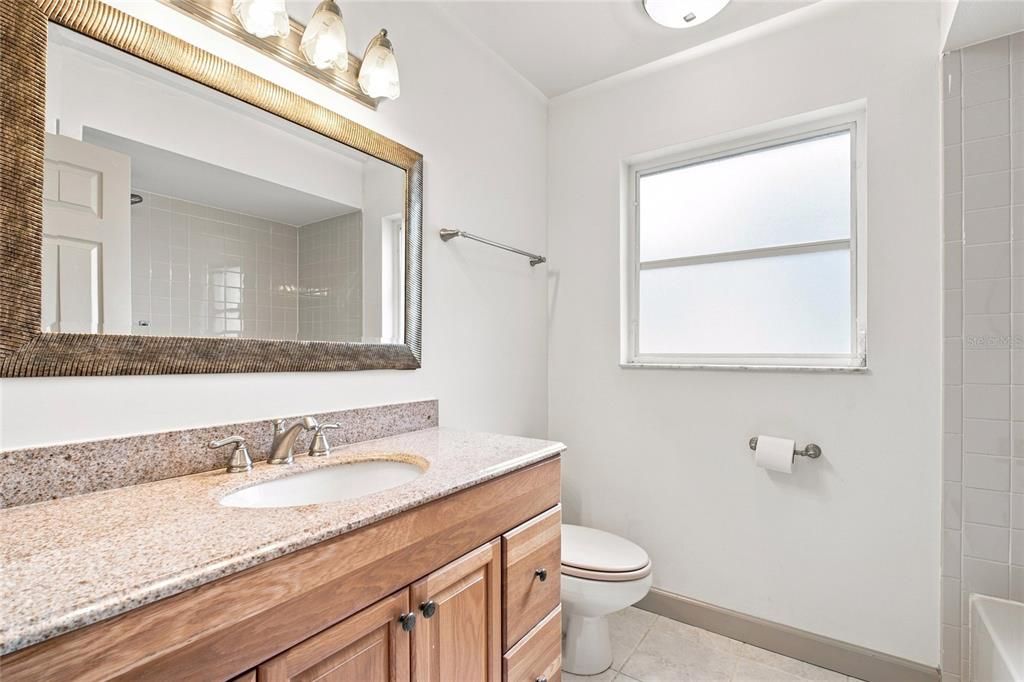 For Sale: $395,000 (2 beds, 2 baths, 1288 Square Feet)