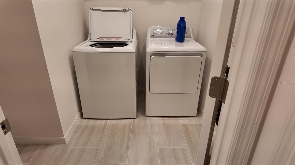 En Renta: $2,600 (4 camas, 2 baños, 1935 Pies cuadrados)