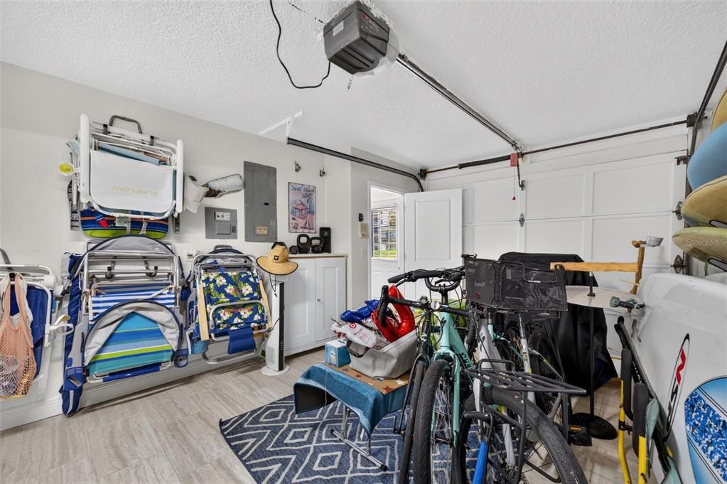 For Sale: $745,000 (3 beds, 3 baths, 1501 Square Feet)
