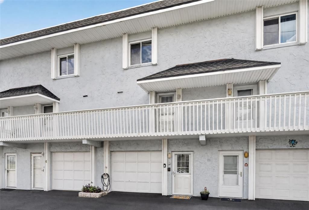 For Sale: $745,000 (3 beds, 3 baths, 1501 Square Feet)