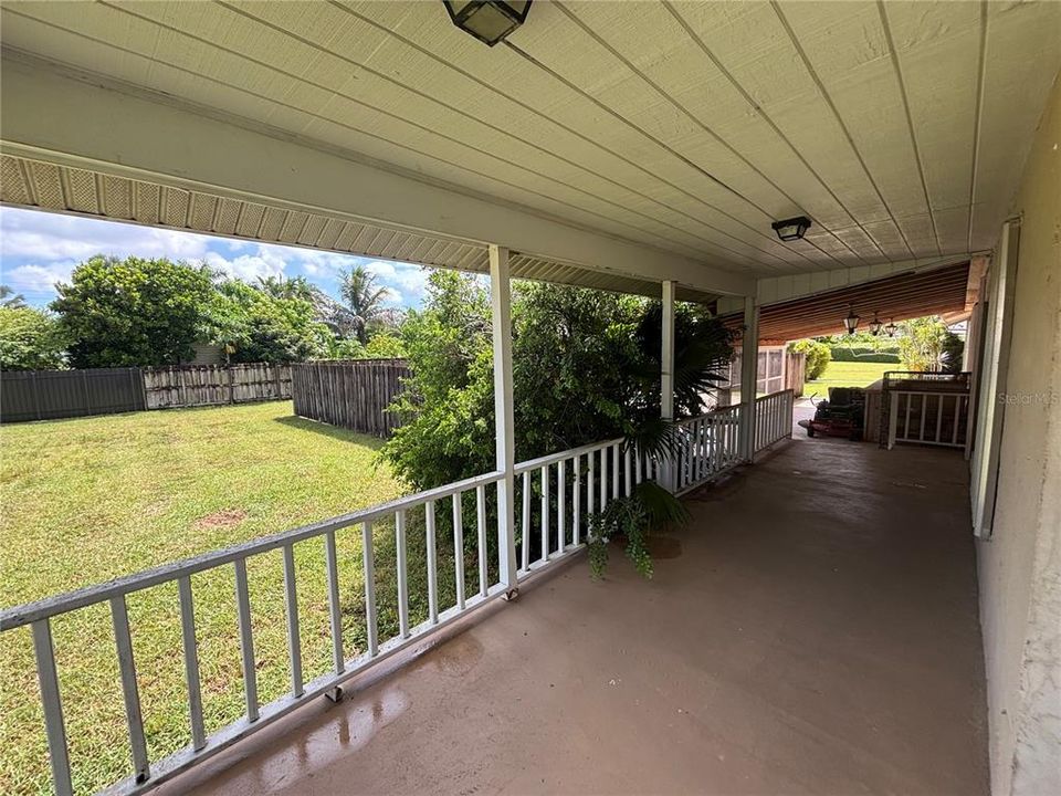 Active With Contract: $696,900 (5 beds, 3 baths, 2758 Square Feet)