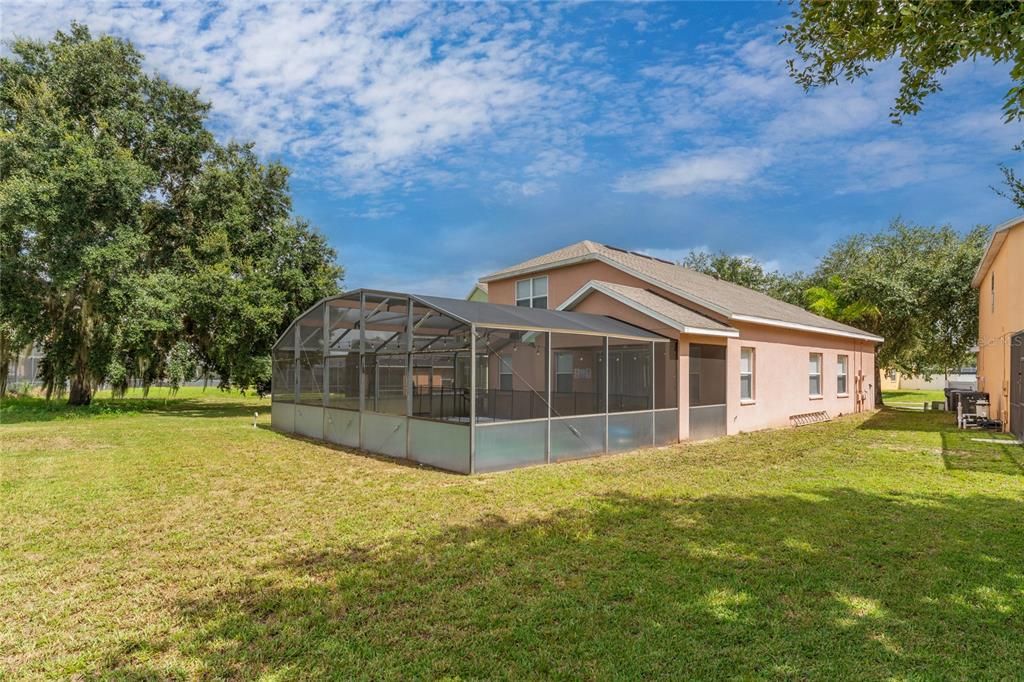 For Rent: $3,000 (4 beds, 2 baths, 2045 Square Feet)