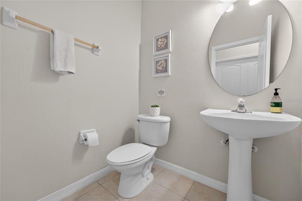For Rent: $3,000 (4 beds, 2 baths, 2045 Square Feet)