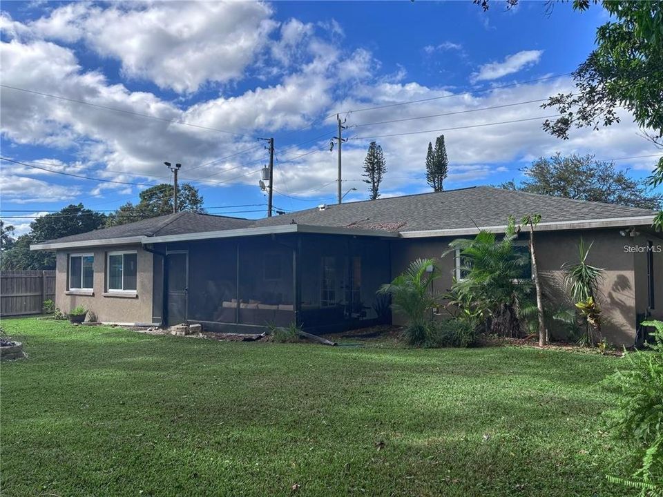 For Sale: $440,000 (3 beds, 2 baths, 1789 Square Feet)
