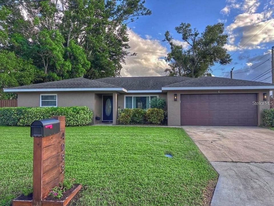 For Sale: $440,000 (3 beds, 2 baths, 1789 Square Feet)