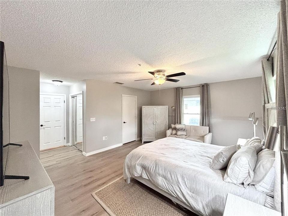 For Sale: $440,000 (3 beds, 2 baths, 1789 Square Feet)