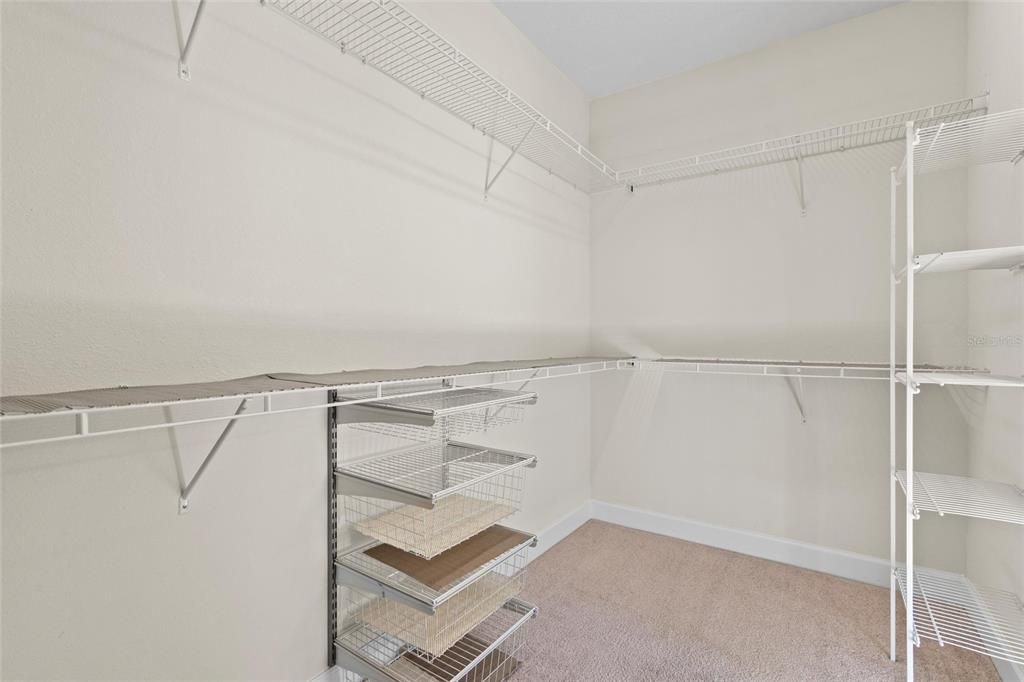 For Rent: $3,595 (3 beds, 2 baths, 2013 Square Feet)