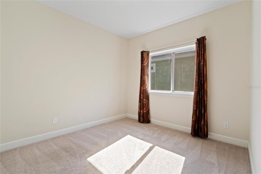 For Rent: $3,595 (3 beds, 2 baths, 2013 Square Feet)