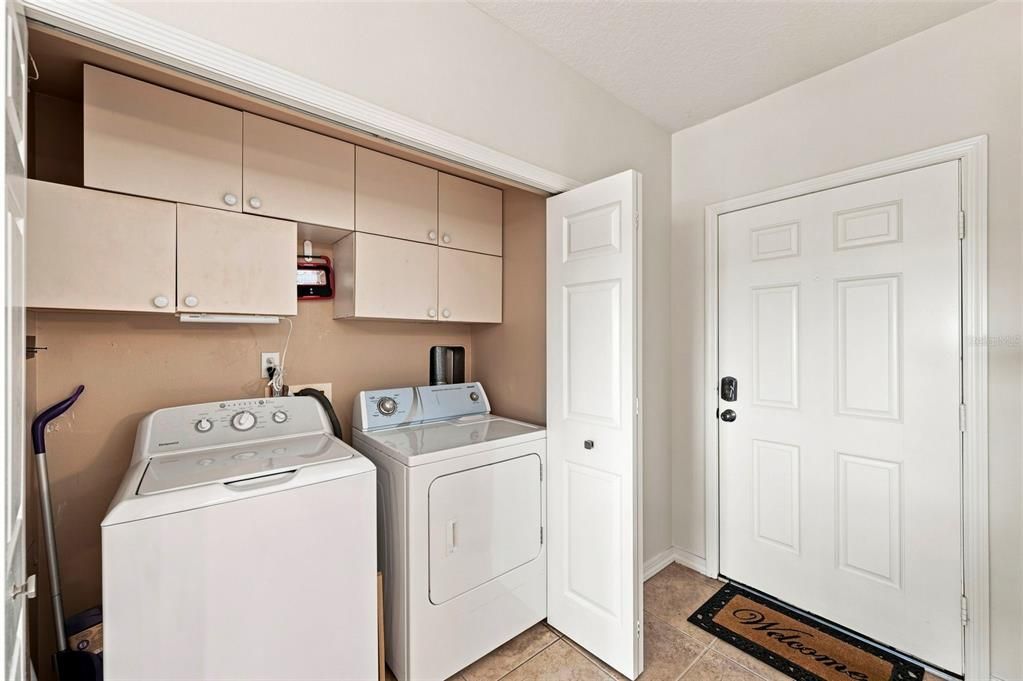 En Venta: $389,990 (2 camas, 2 baños, 1320 Pies cuadrados)