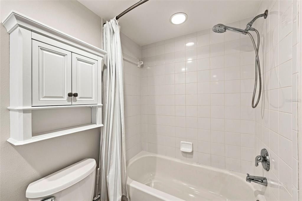 En Venta: $389,990 (2 camas, 2 baños, 1320 Pies cuadrados)